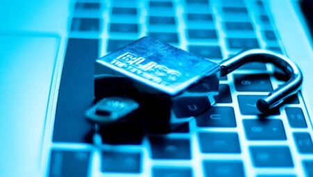 Keylogger nedir, nasıl bulaşır ve nasıl temizlenir?