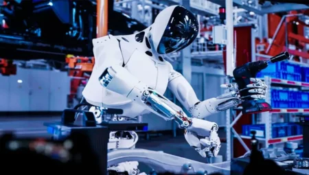 Xpeng, araba üretiminde insansı robotunu kullanıyor!