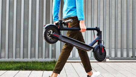 Elektrikli scooter’lar için zarurî trafik sigortası geliyor!